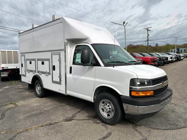 2026 Chevrolet Express Cutaway 3500 Base