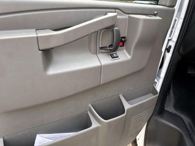 2025 Chevrolet Express Cutaway 3500 Base