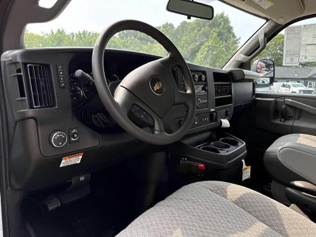 2025 Chevrolet Express Cutaway 3500 Base