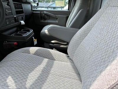2025 Chevrolet Express Cutaway 3500 Base