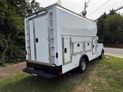 2025 Chevrolet Express Cutaway 3500 Base