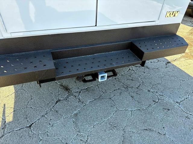 2025 Chevrolet Express Cutaway 3500 Base