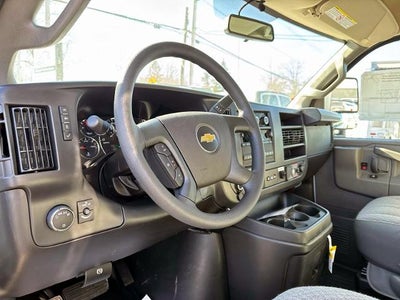 2025 Chevrolet Express Cutaway 3500 Base