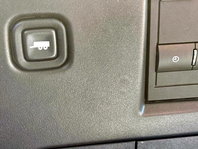 2025 Chevrolet Express Cutaway 3500 Base