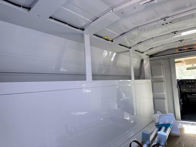 2025 Chevrolet Express Cutaway 3500 Base