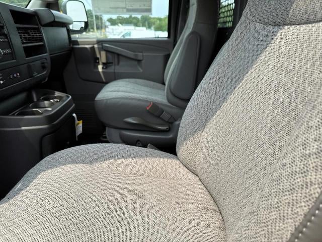 2025 Chevrolet Express Cargo 2500 Base