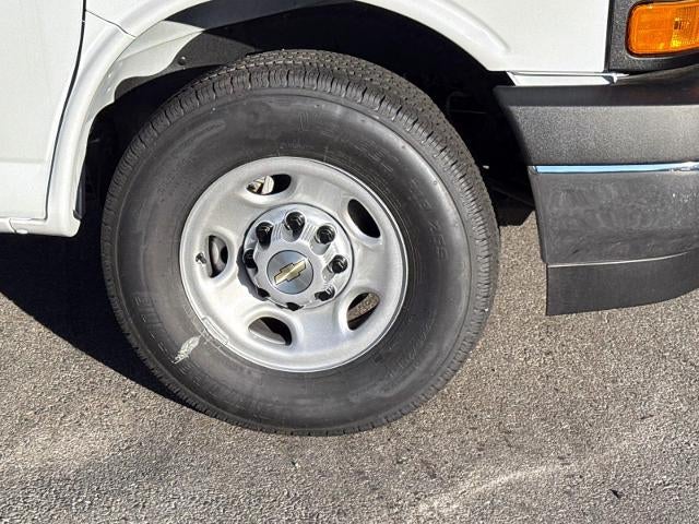 2025 Chevrolet Express Cargo 2500 Base
