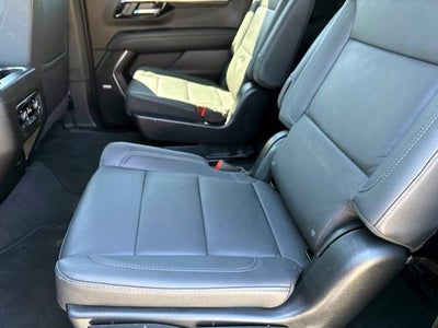2025 Chevrolet Suburban LT
