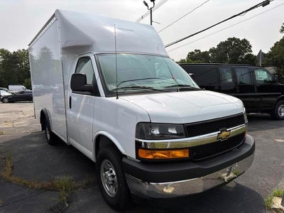 2025 Chevrolet Express Cutaway 3500 Base