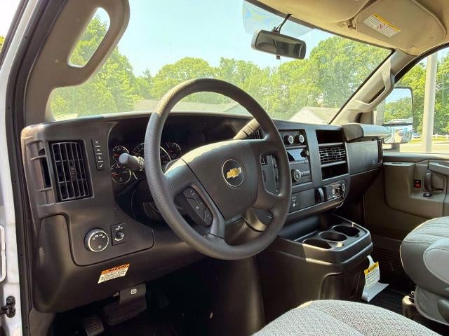 2026 Chevrolet Express Cutaway 3500 1WT