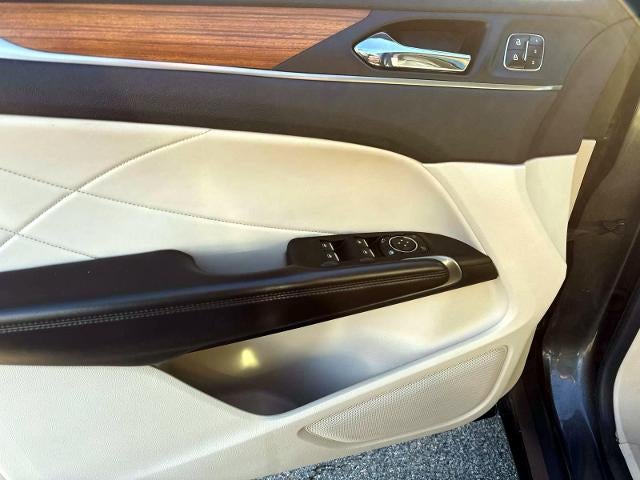 2017 Lincoln MKC Select