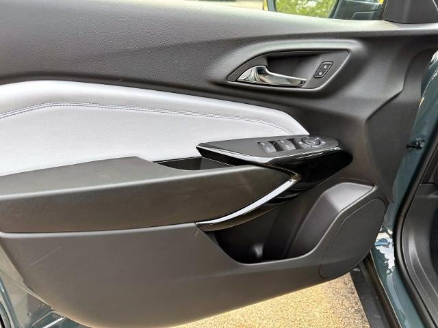 2025 Chevrolet Trax Base