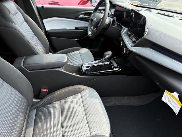 2025 Chevrolet Trax Base