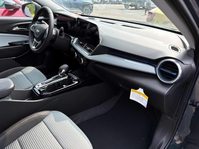 2025 Chevrolet Trax Base